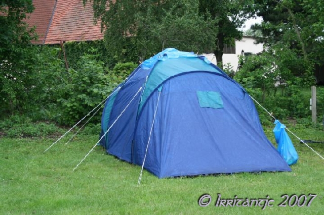 camping2 04